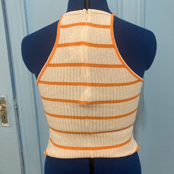 halter top sleeveless shirt - Picture 2 of 4